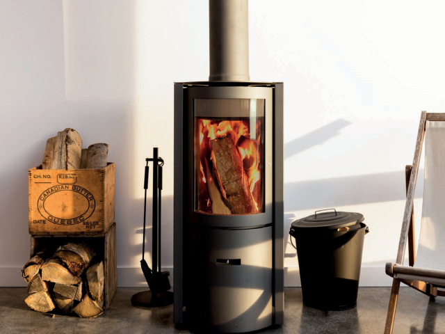 Stuv Compact One Freestanding Clean Air Wood Fire