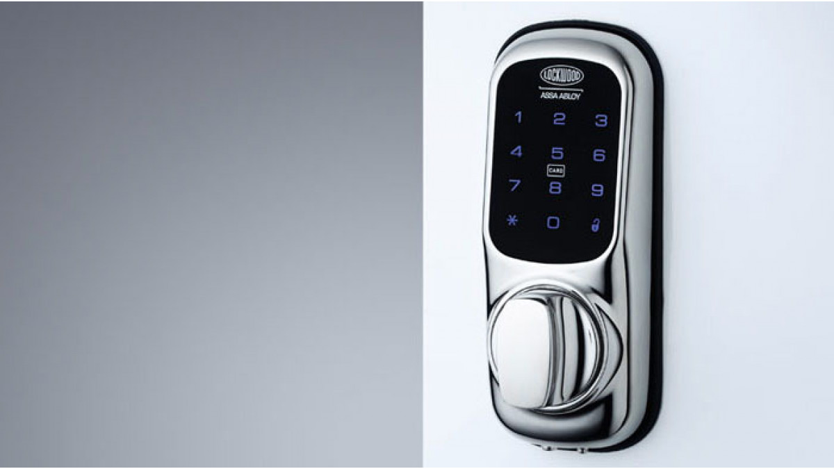 The locks smart memory can hold up to 20 key cards. 