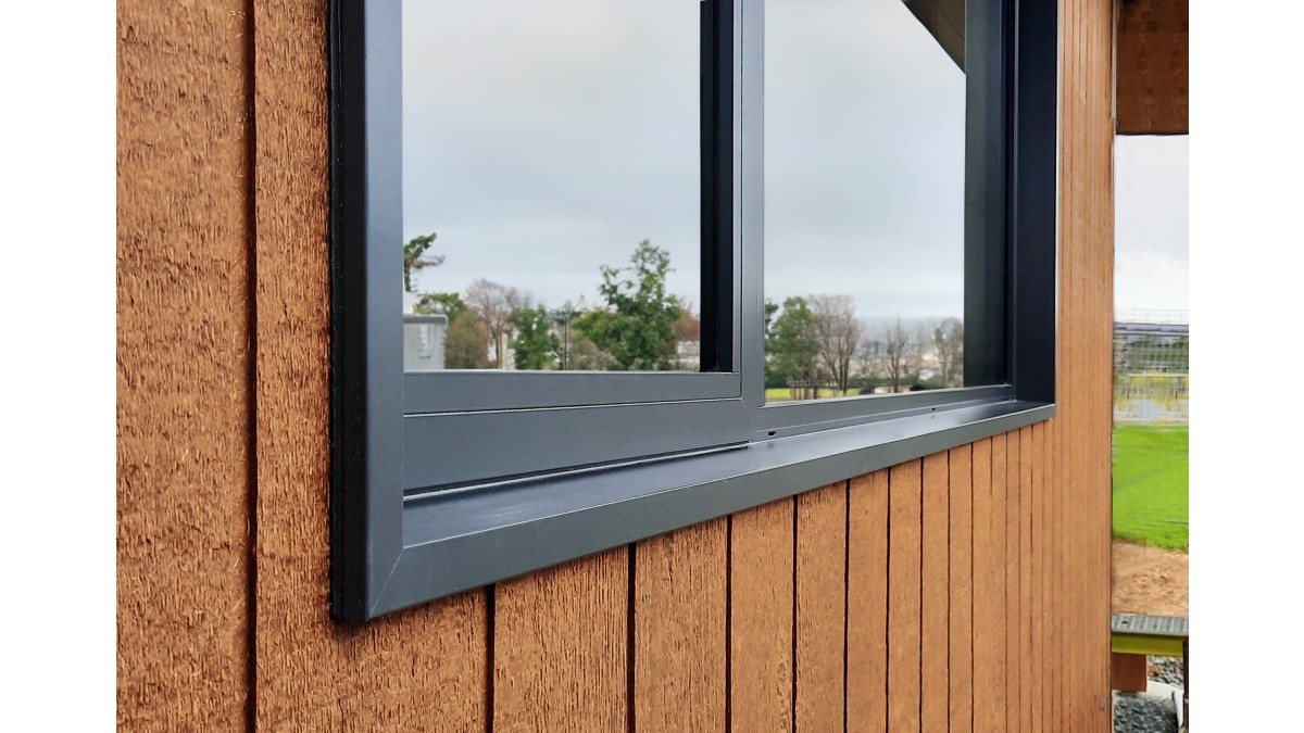 Centrafix windows are recessed for enhanced thermal performance.