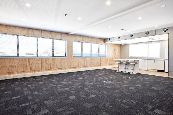 Bates Panels Bring Durability and Quality to an Industrial Fit-out 