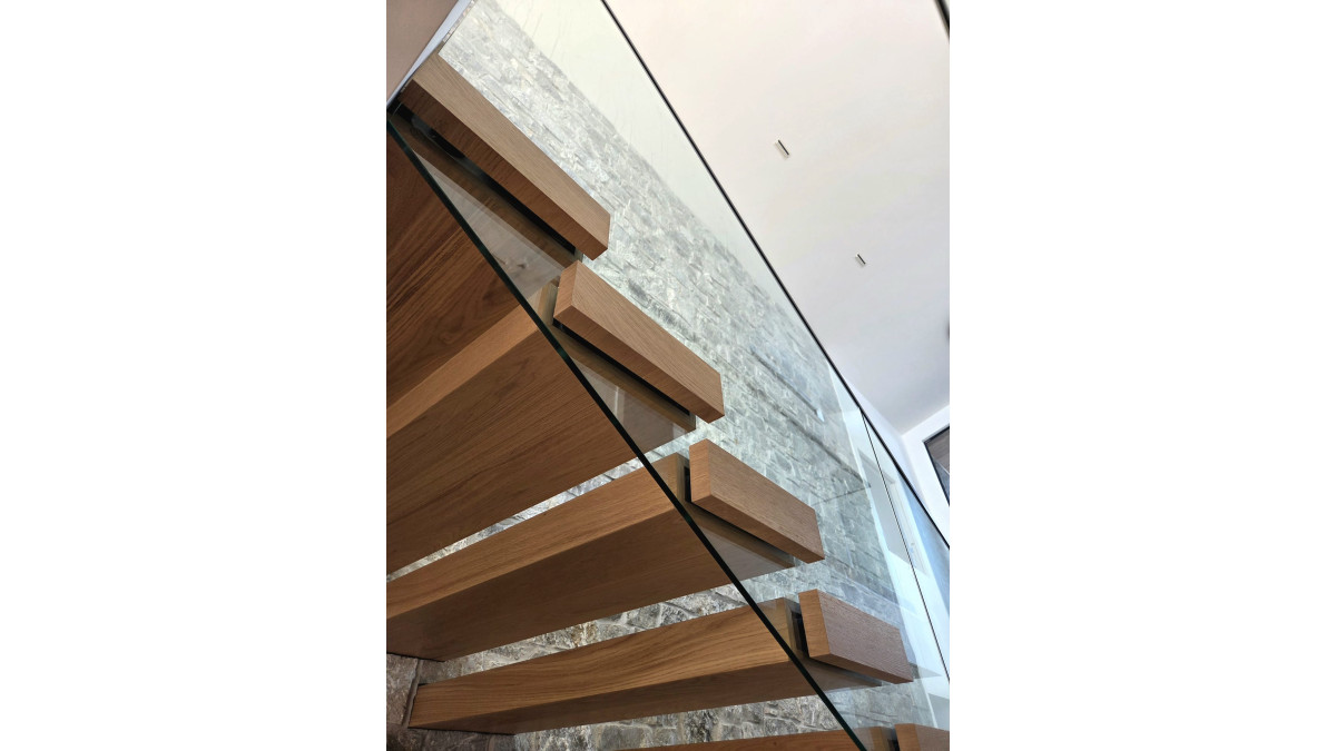 Skyrail CG DD Series with custom timber block covers
