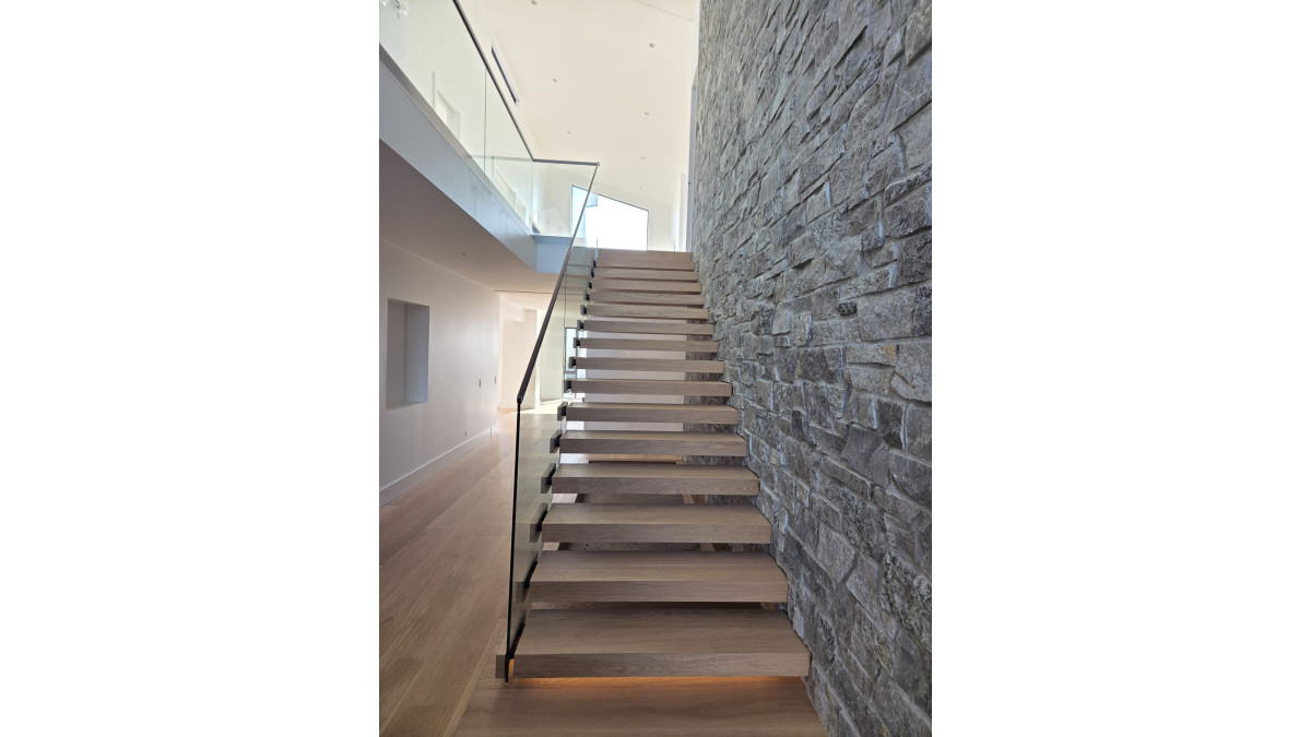 Skyrail CG DD Series with custom timber blocks