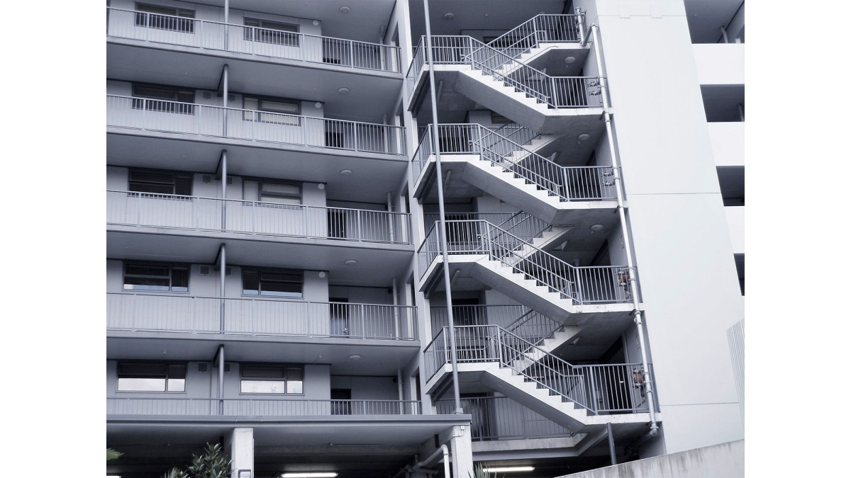 Union and Co  Skyrail A Series  V bars to stairs with Sienna top rail