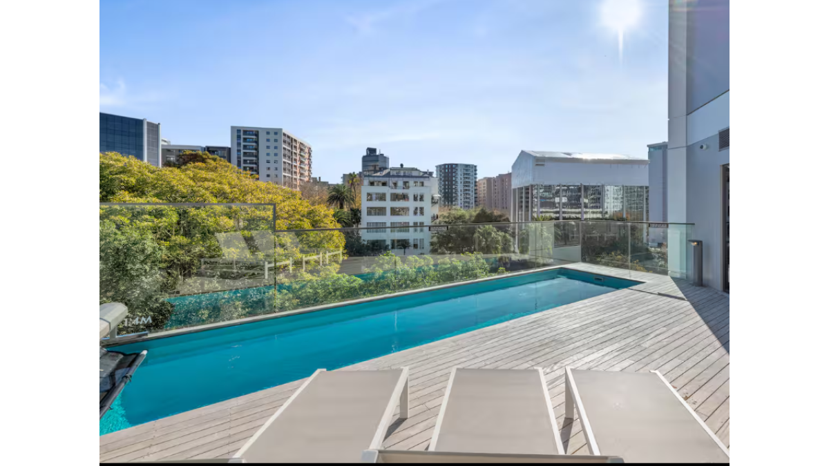 CG T   Queens Park Pool