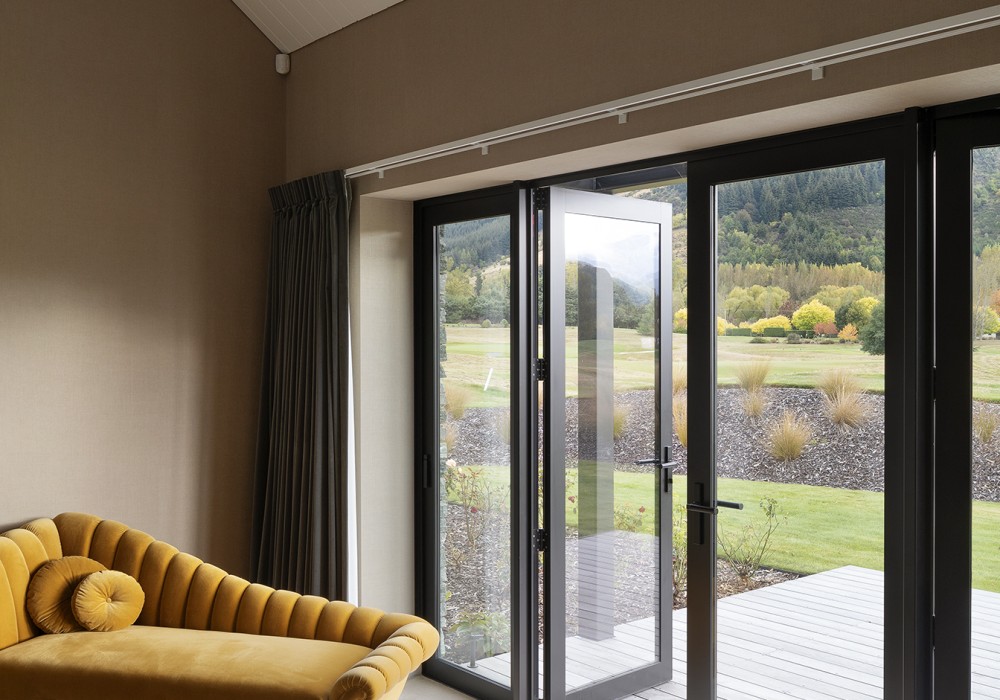 Metro Series ThermalHEART® Hinged & French Doors