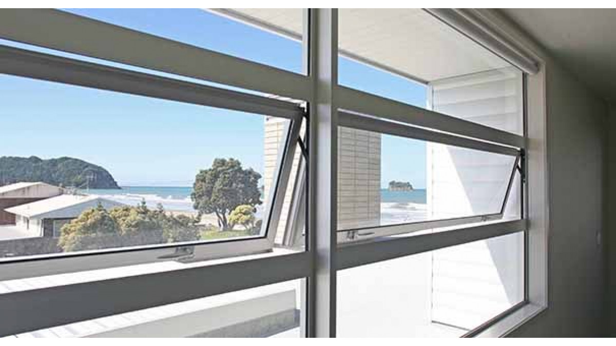 1 Alth Metro Series Awning Window