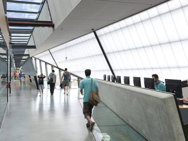 LEXAN THERMOCLICK Glazing System