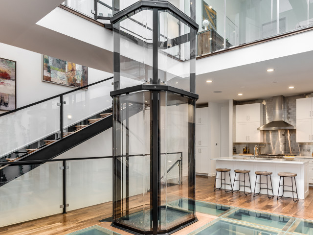 Savaria Vuelift Octagonal Luxury Home Elevator 