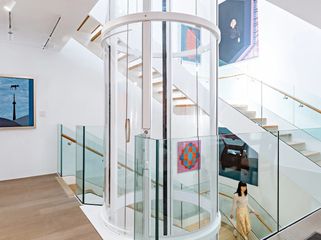 Savaria Vuelift Round Luxury Home Elevator