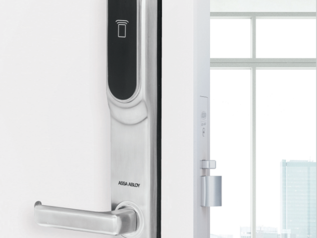 Integral Wireless Access Control Escutcheon