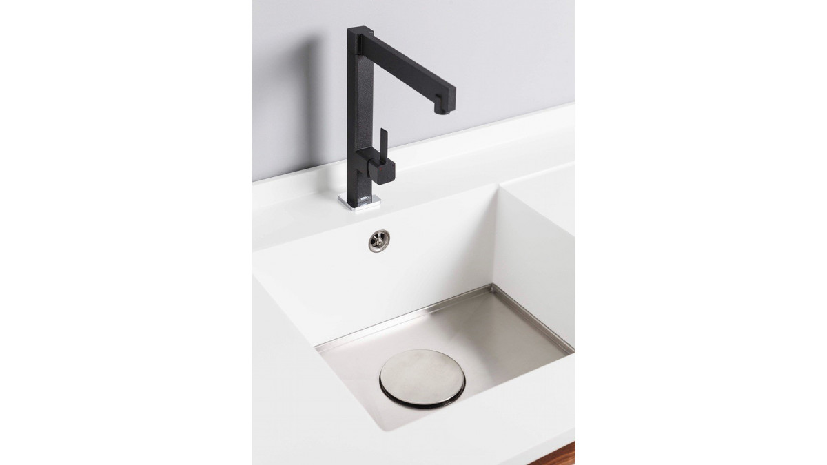 Antegra Sink Quasar White1