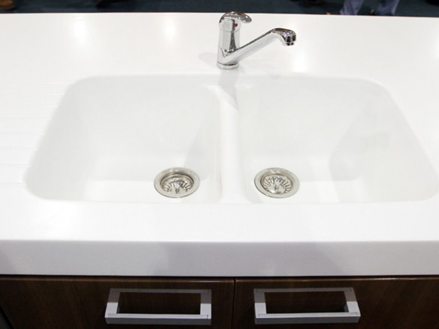 Staron Sinks