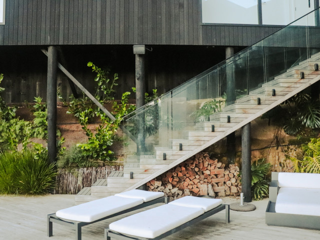 Aoraki Face Mount Balustrade and Pool Fence Friction Spigot System