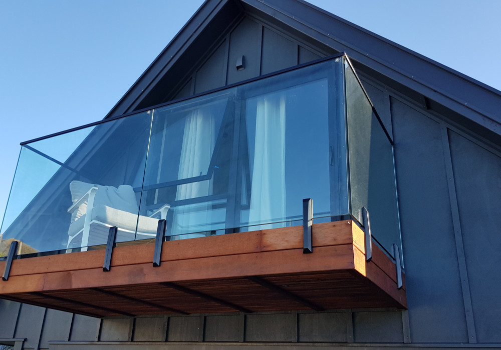 Kaweka Balustrade and Pool Fence Friction Spigot System