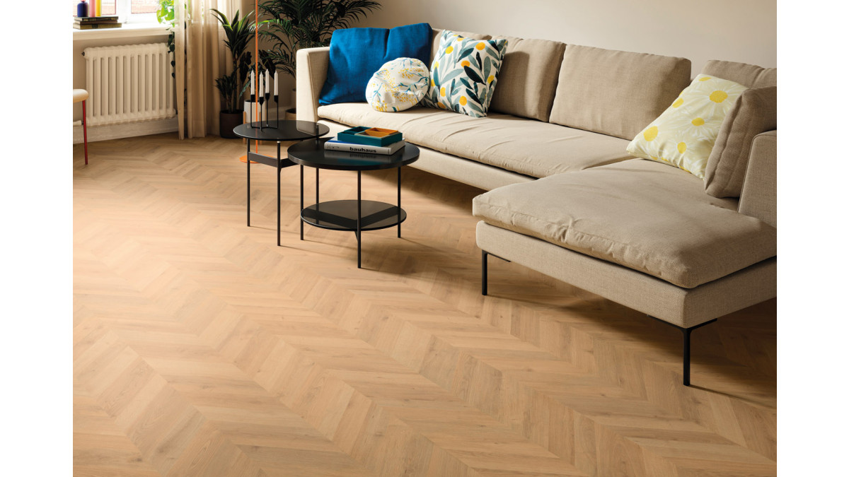 Finfloor Supreme Dijon Chevron Install Image   web