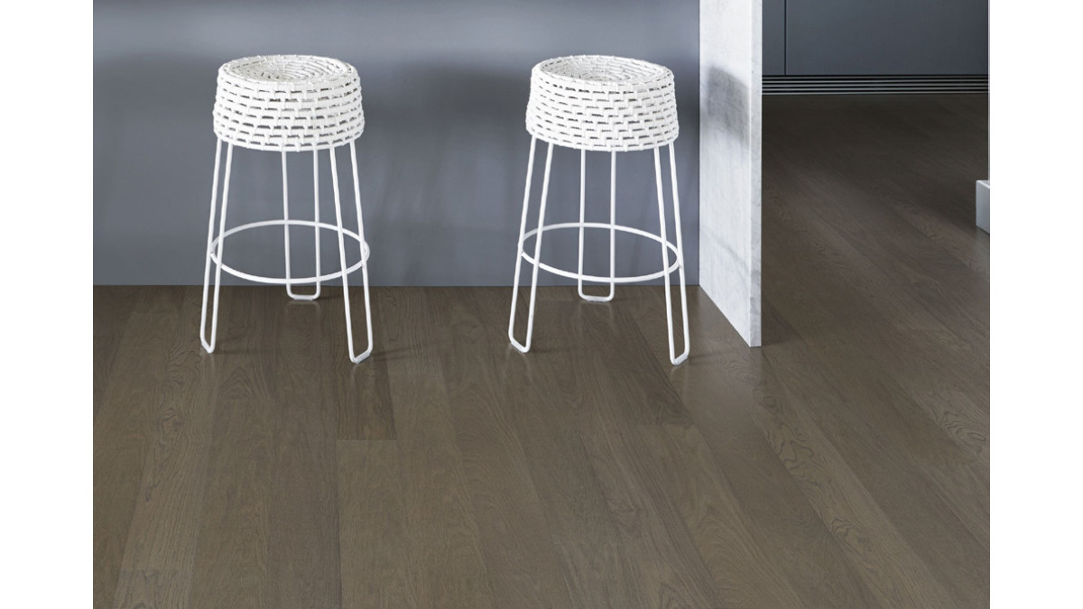 Kahrs Life Faded Black   Wide Install Image