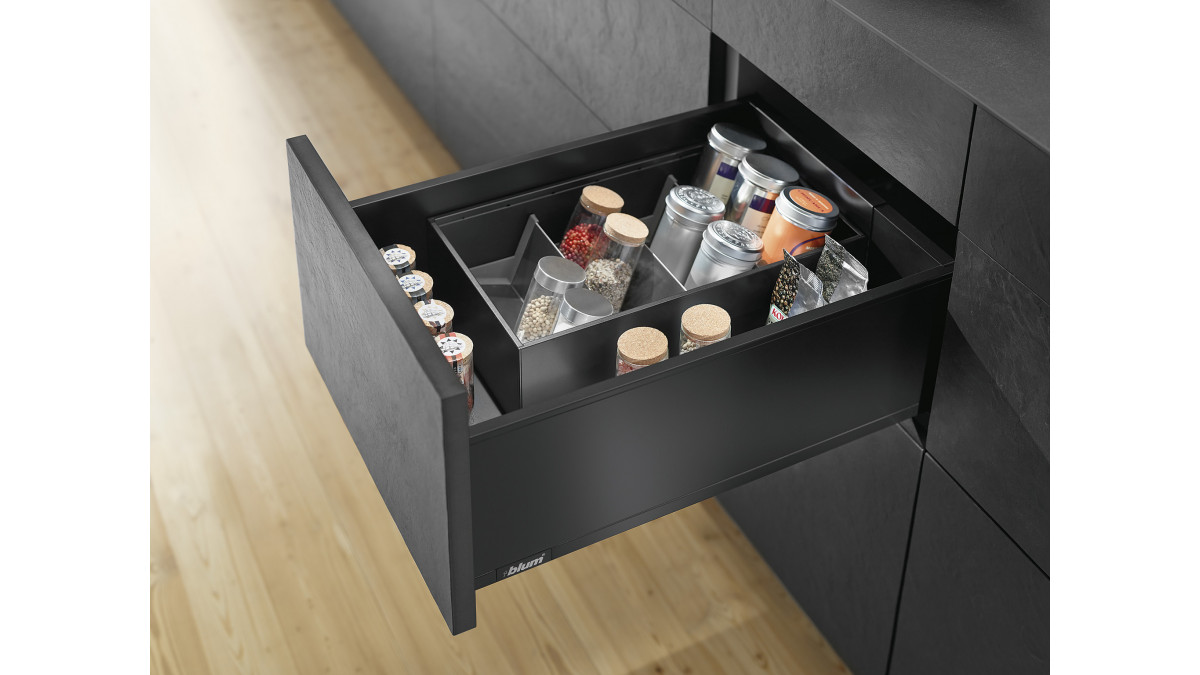 Blum NZ AMBIA LINE LEGRABOX spiceholder terrablack spicedrawer