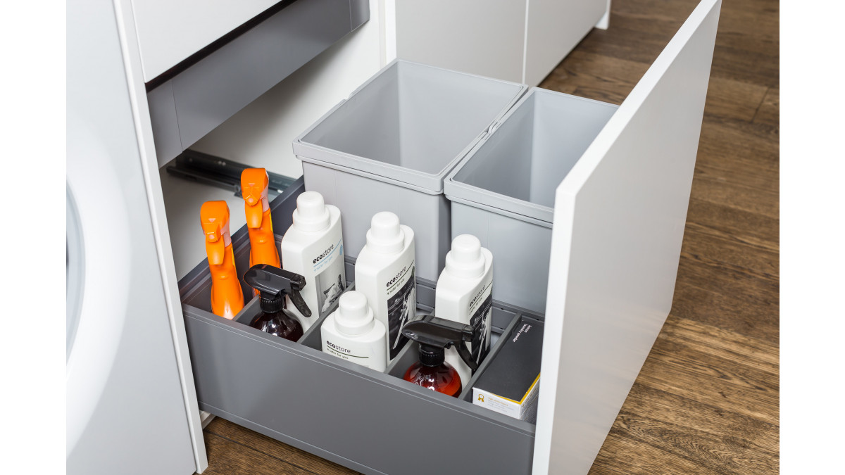 BLUM NZ bottom mount bins 17Ls LEGRABOX Oriongrey cleaning