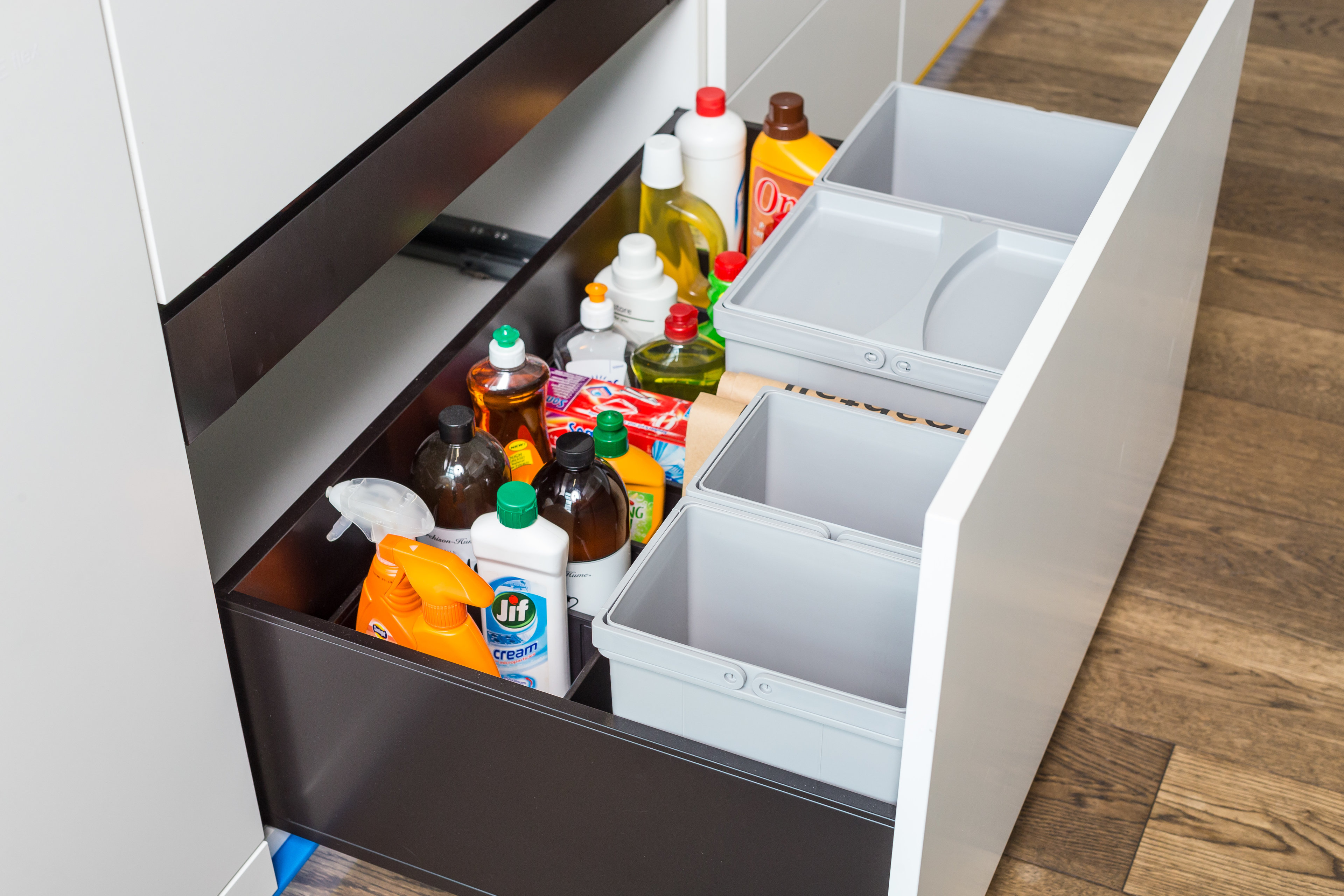 Servo Drive Uno For Bin Solutions By Blum Eboss