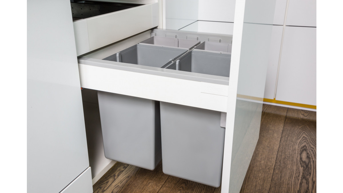 BLUM NZ top mount bins 600 mm wide TANDEMBOXantaro