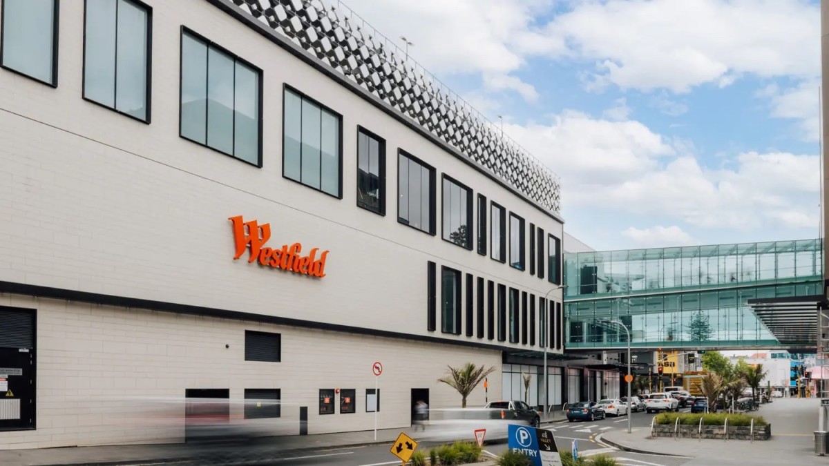 Westfield Facade7.jpg copy