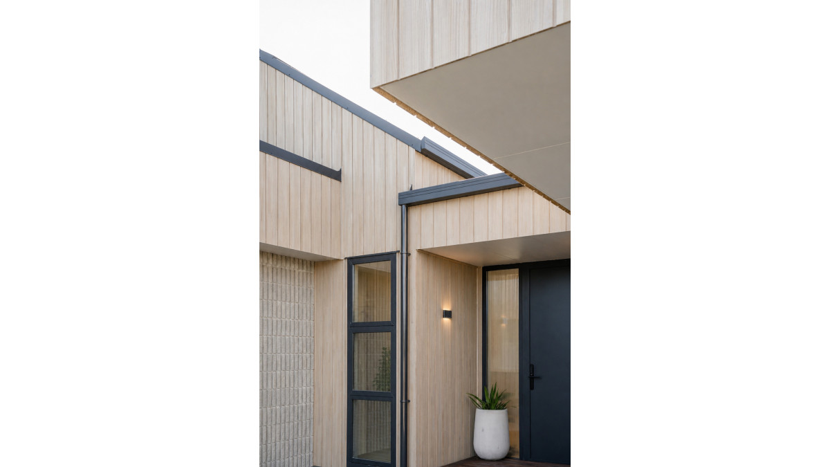 pine SHowroom 1
