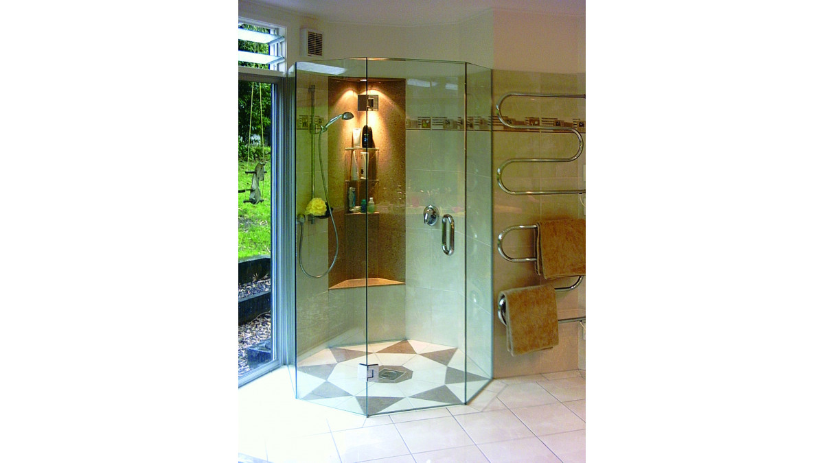 Octagonal Shower