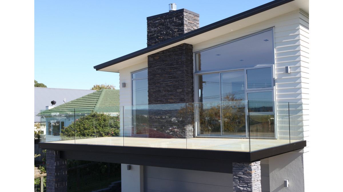 Lugano Face Fixed Balustrade System