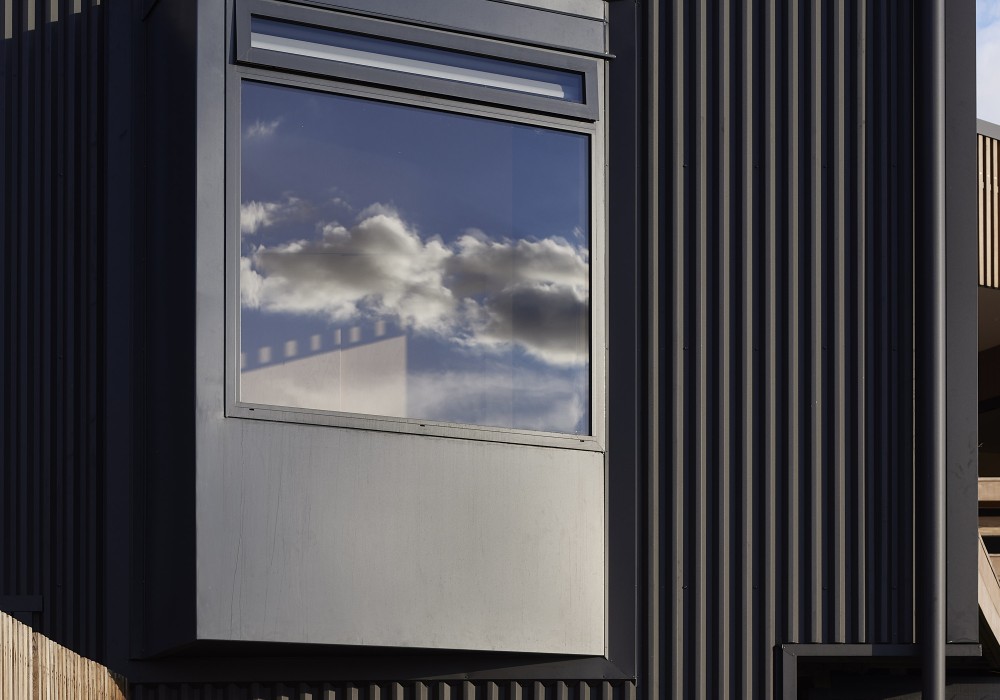 Metro Series ThermalHEART® Awning & Casement Windows