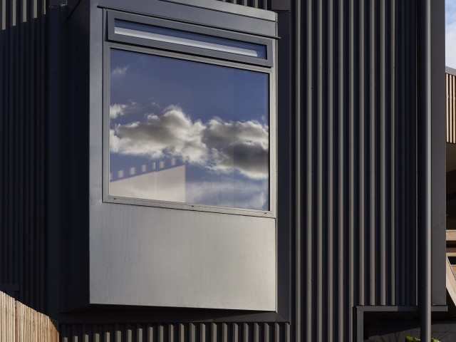 Metro Series ThermalHEART® Awning & Casement Windows