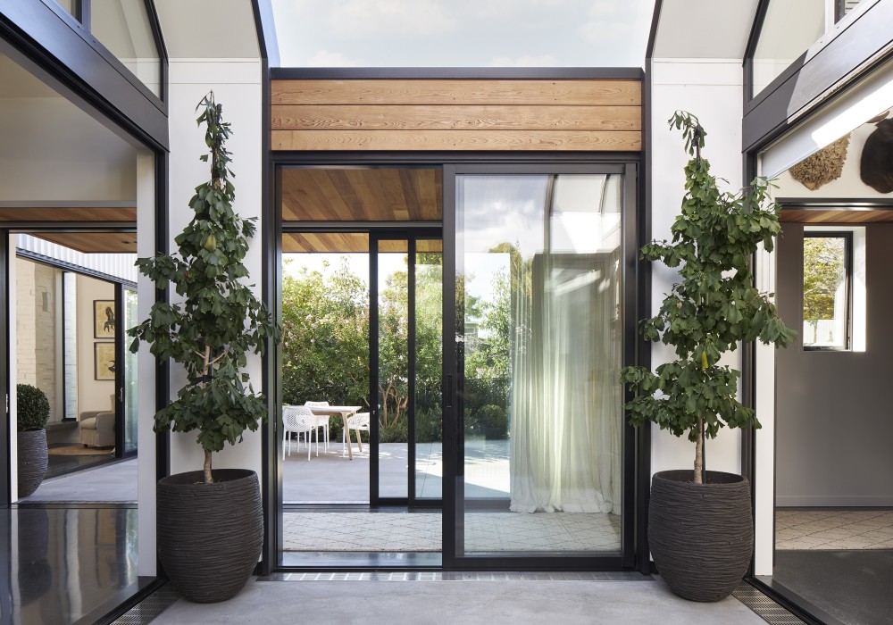 Metro Series ThermalHEART® Sliding Doors