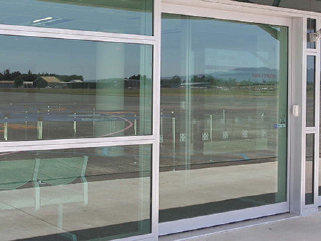 Commercial Magnum Commercial Doors