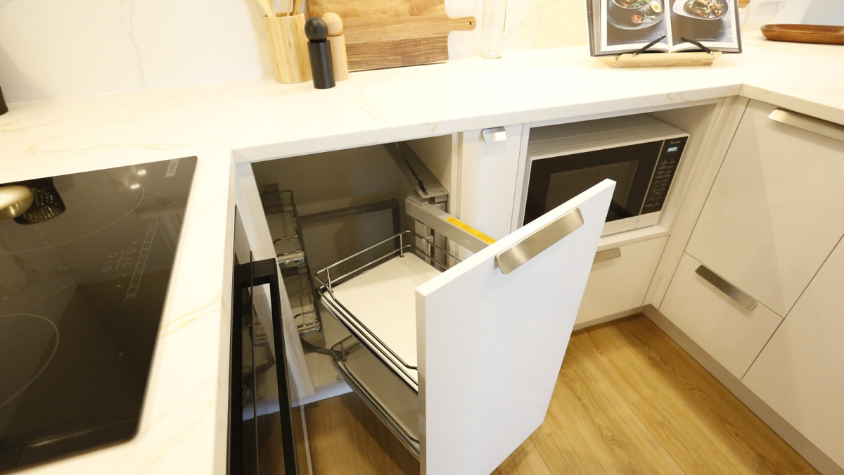 Giamo Magic Corner 1   Project by Vikon Boxmakers