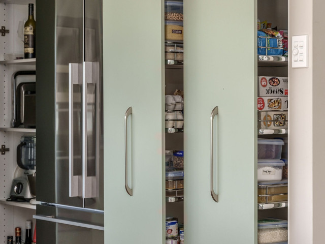 Giamo Fixed Front Pull Out Pantries
