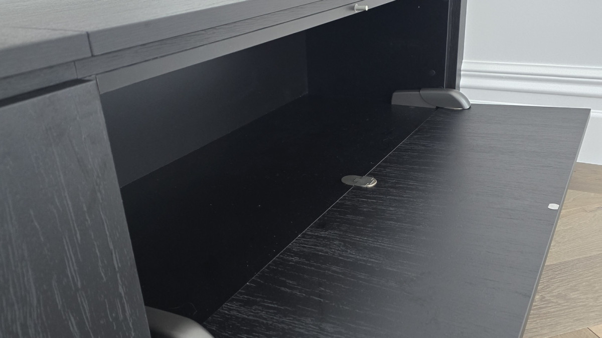 Salice Pacta in Satin Metal Black in Cabinet with Wide Door Support Hinge. Project by Emver Custom Cabinetry