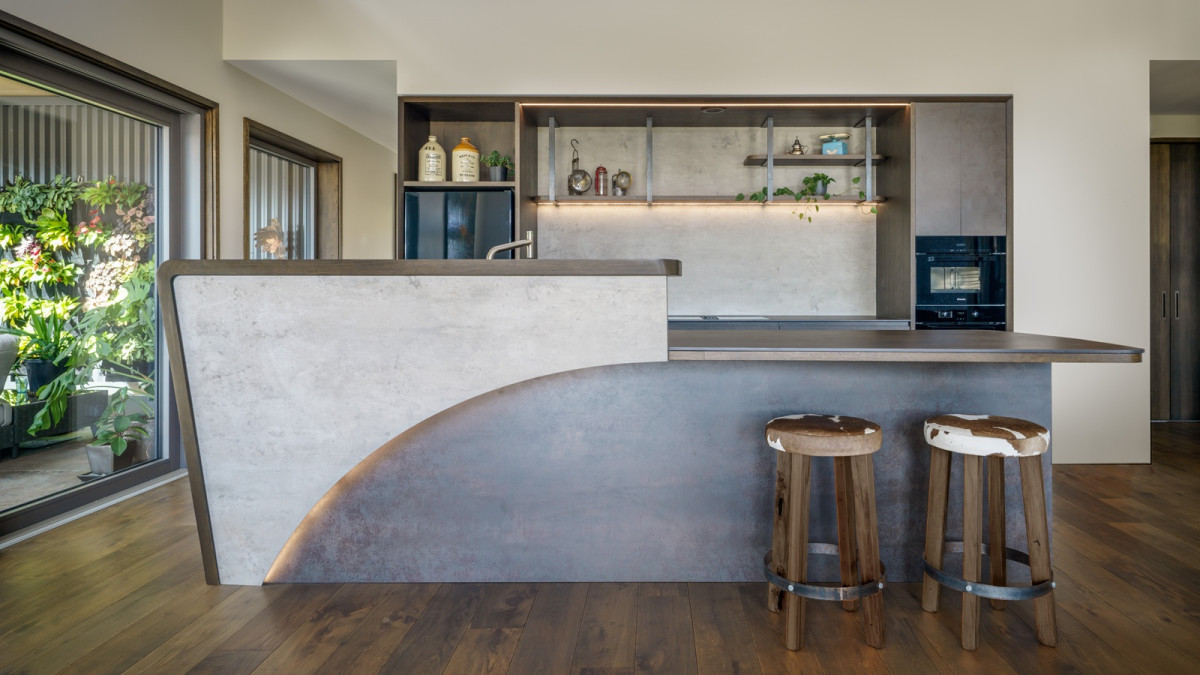 AT6 for Cook Zones and Statement Islands   Project by HBH Joinery. Photo Simon Larkin Photography EBOSS