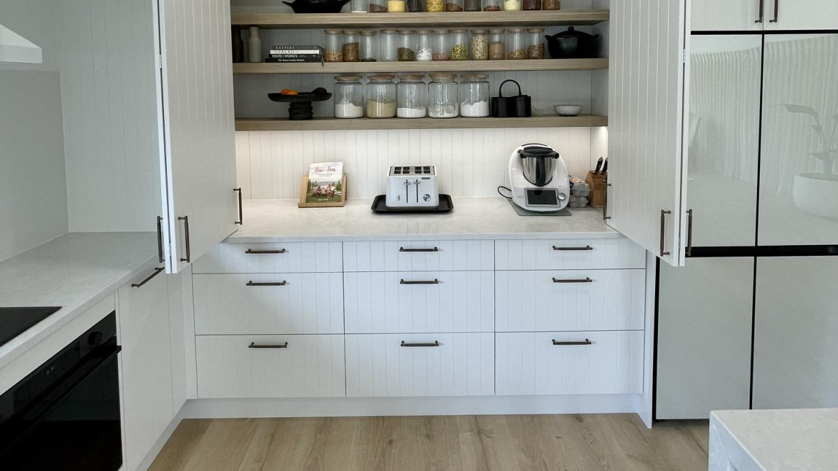 SlimFIT Soft Close Drawers. Project by Huis Joinery
