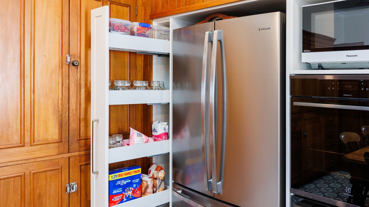 SlimFIT Soft Close Drawers.   Project by AJR Cabinetry & Design