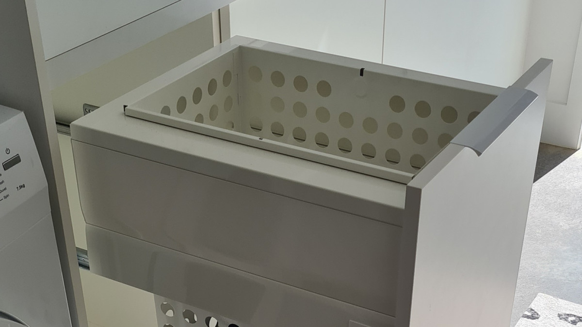 Tanova Designer Series Laundry Hamper   Project by Eclipse Joinery