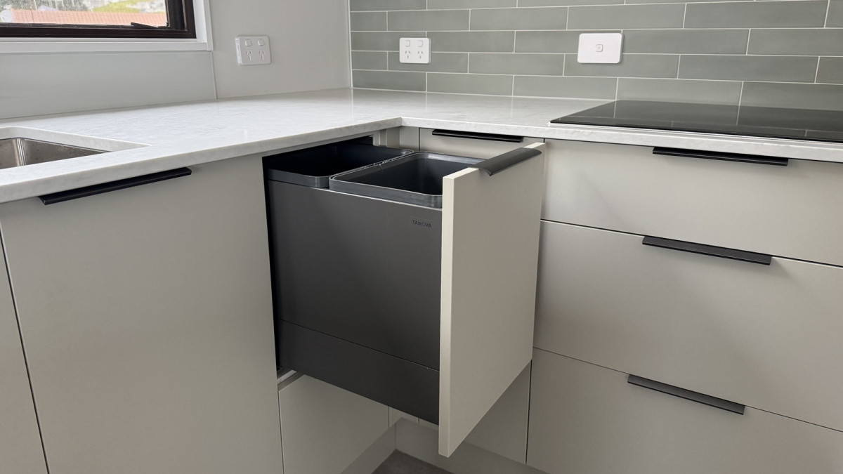 Tanova FLEX Kitchen Waste Bin. Project by Kitchens with Zest