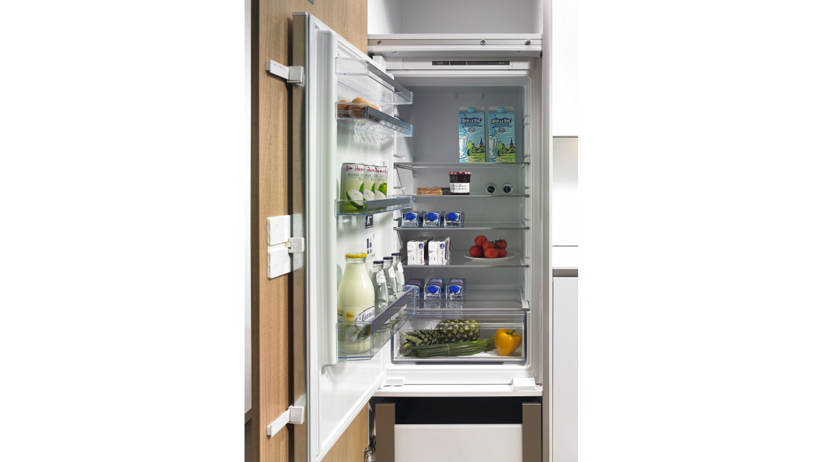 Easys for Refrigerators open fridge