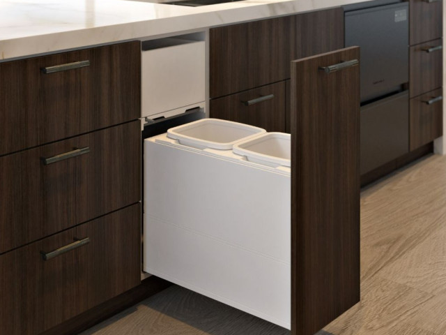 Concelo entro for Blum Legrabox: 350mm Cabinet, 2 x 16L — Silk White