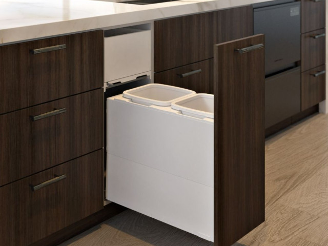 Concelo entro for Blum Merivobox: 350mm Cabinet, 2 x 16L — Silk White