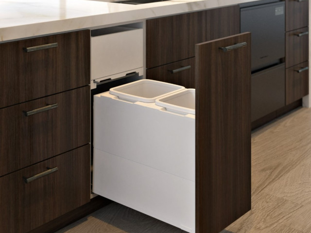 Concelo entro for Blum Merivobox: 400mm Cabinet, 2 x 20L — Silk White