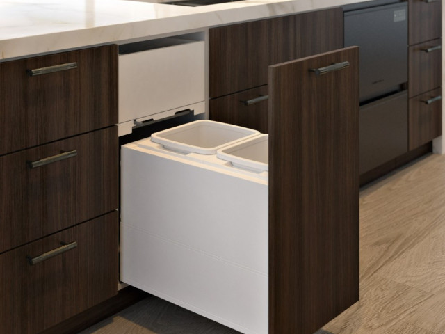 Concelo entro for Blum Legrabox: 450mm Cabinet, 2 x 20L — Silk White