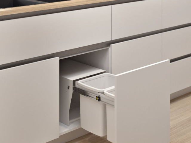 Hideaway Compact 2 x 15L Floor Mounted Door Pull — White