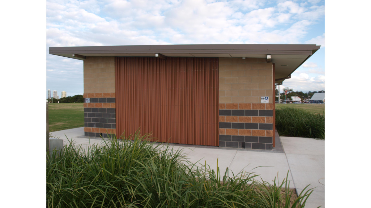 Deco Board Toilet Block 1