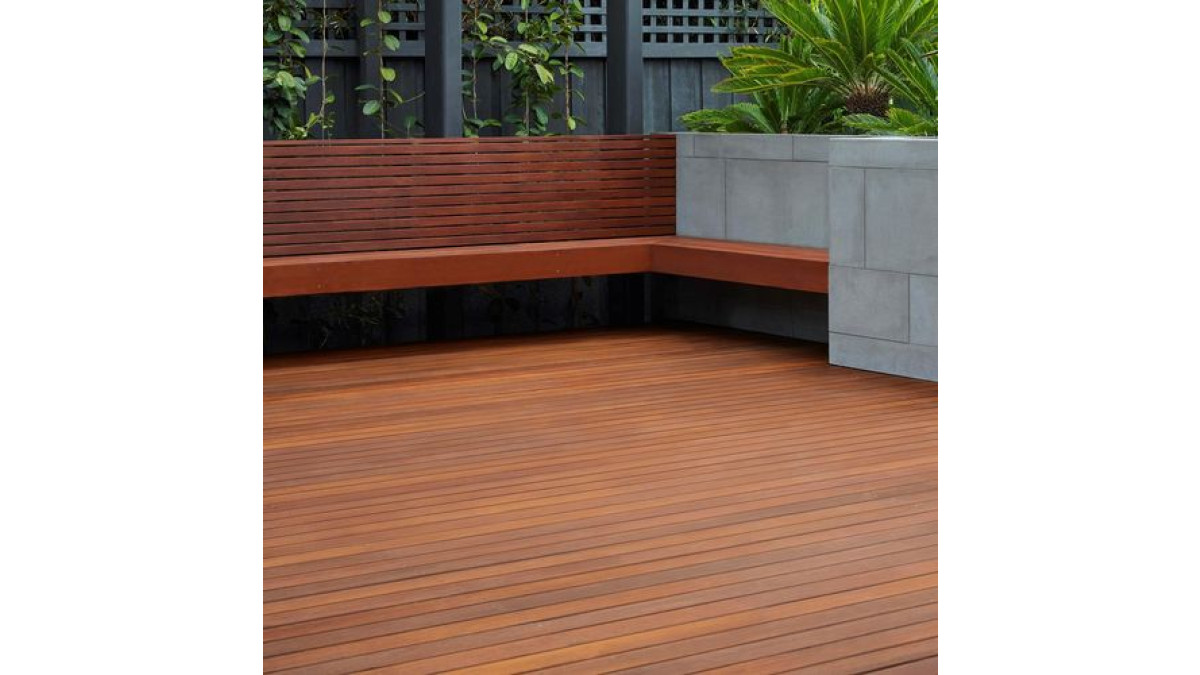 INFO 7 Intergrain UltraDeck Timber Oil