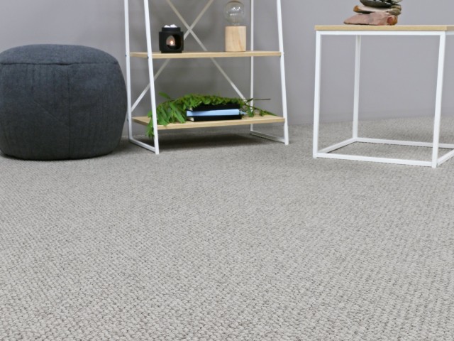 Residential Solution Dyed Nylon Textured & Loop Pile Carpet