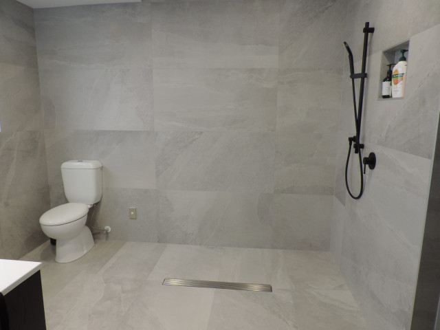 Jesani No.8 Shower Channel